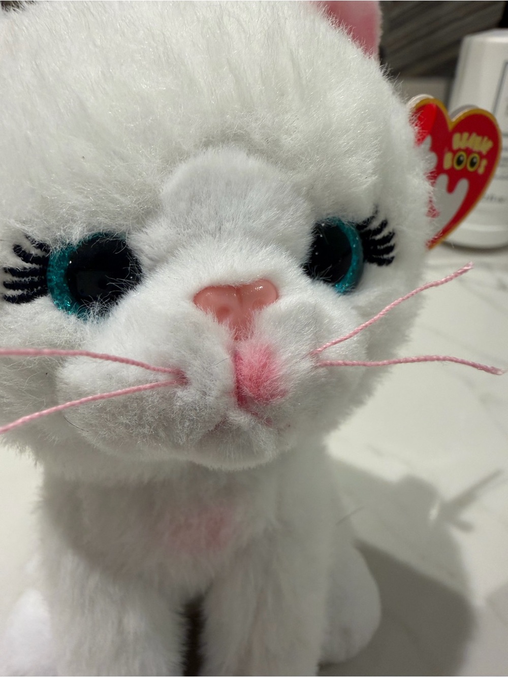 Ty Beanie Boo “Amelia” the White Kitty Cat (6 inch) - Picture 5 of 5